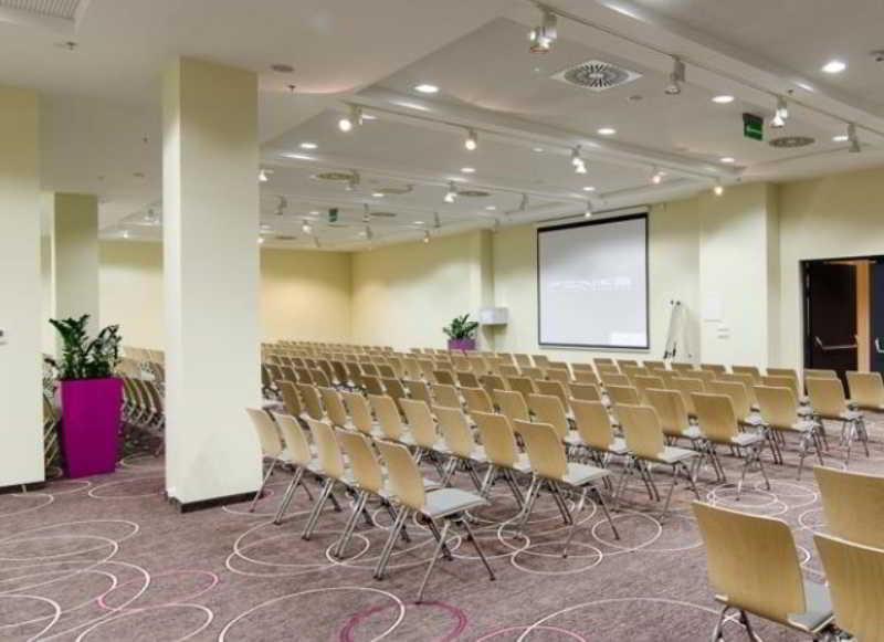 Hotel ז'שוב מראה חיצוני תמונה