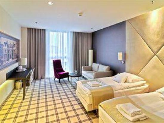 Hotel ז'שוב מראה חיצוני תמונה
