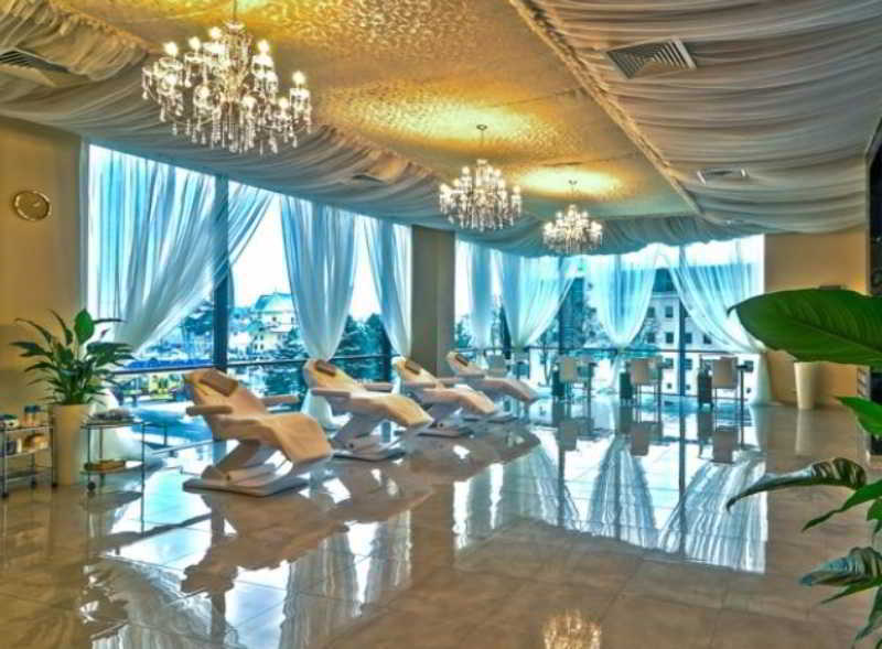 Hotel ז'שוב מראה חיצוני תמונה