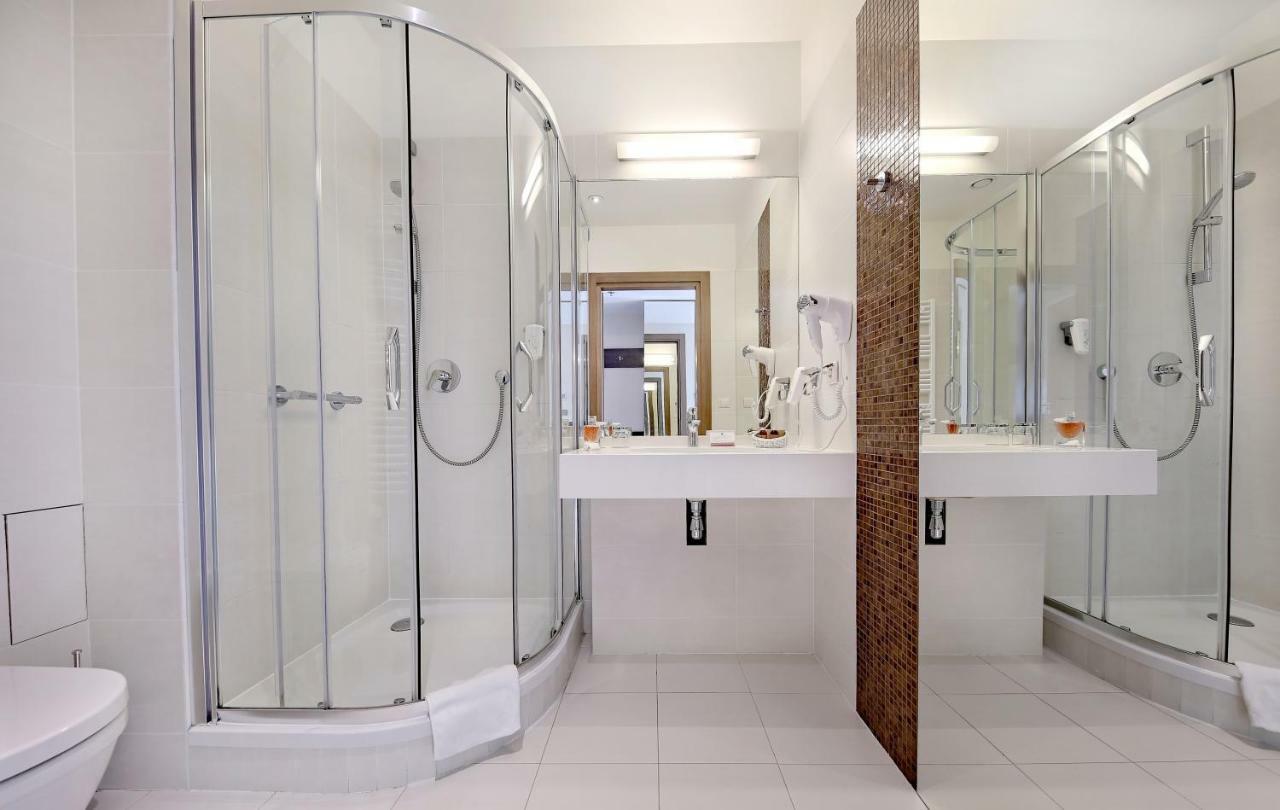 Hotel ז'שוב מראה חיצוני תמונה