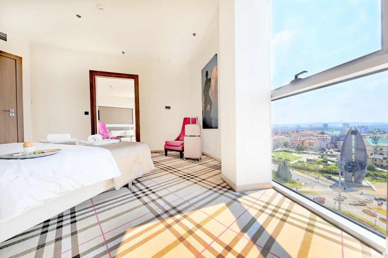 Hotel ז'שוב מראה חיצוני תמונה