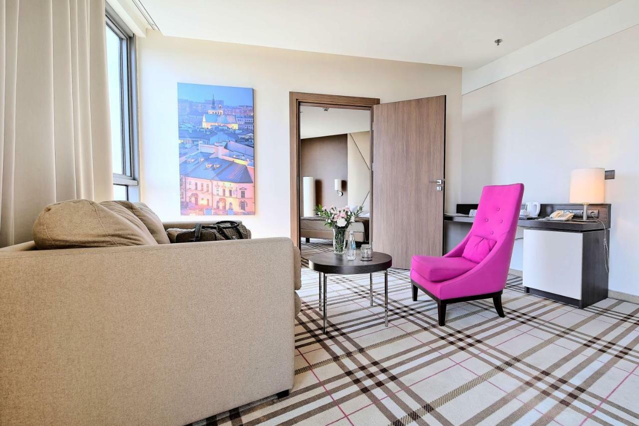 Hotel ז'שוב מראה חיצוני תמונה