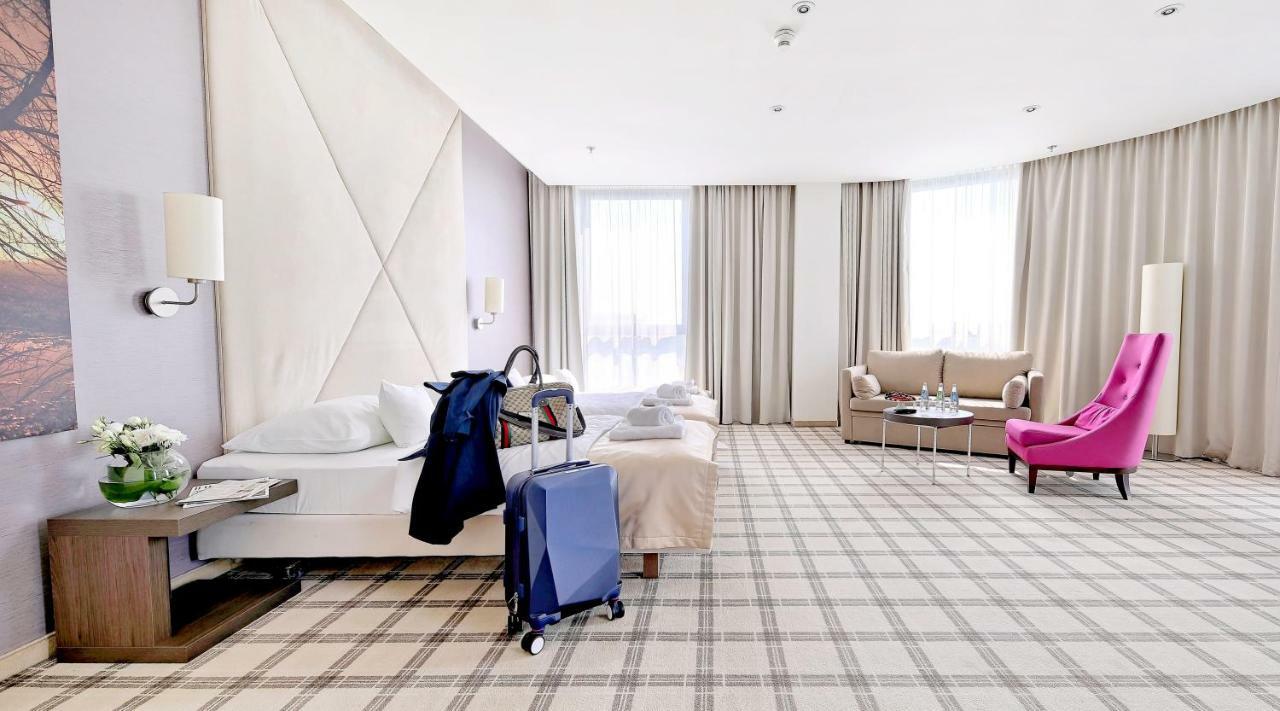 Hotel ז'שוב מראה חיצוני תמונה
