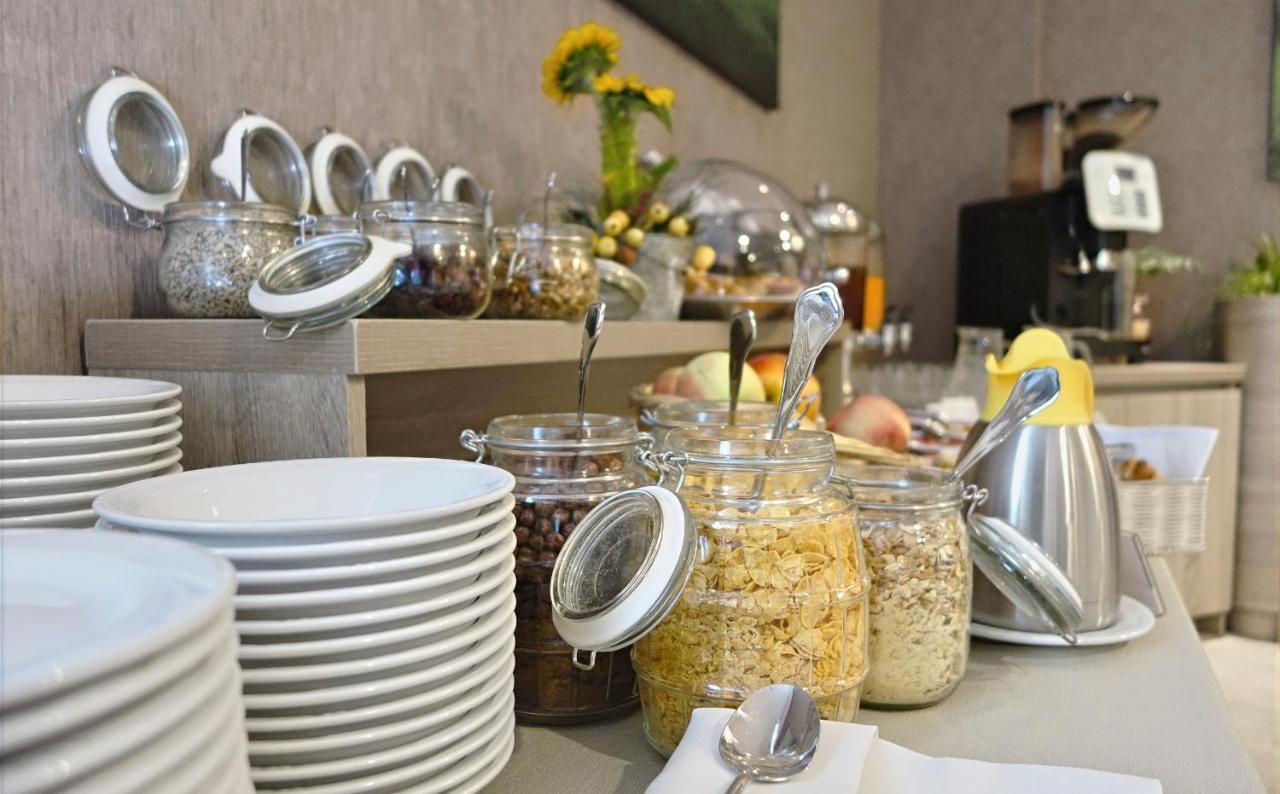 Hotel ז'שוב מראה חיצוני תמונה